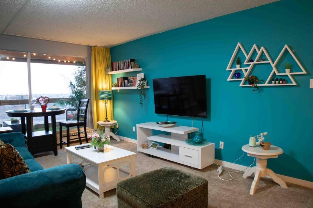 Calgary Downtown Center Condo With Free Parking Eksteriør bilde